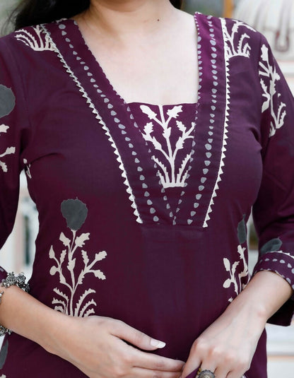 Miravan Women's Cotton Fabric Purple Kurta With Palazzo