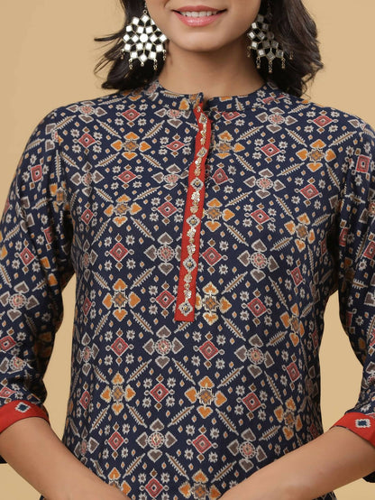 Juniper Women's Navy Printed Straight Knee Length Kurta