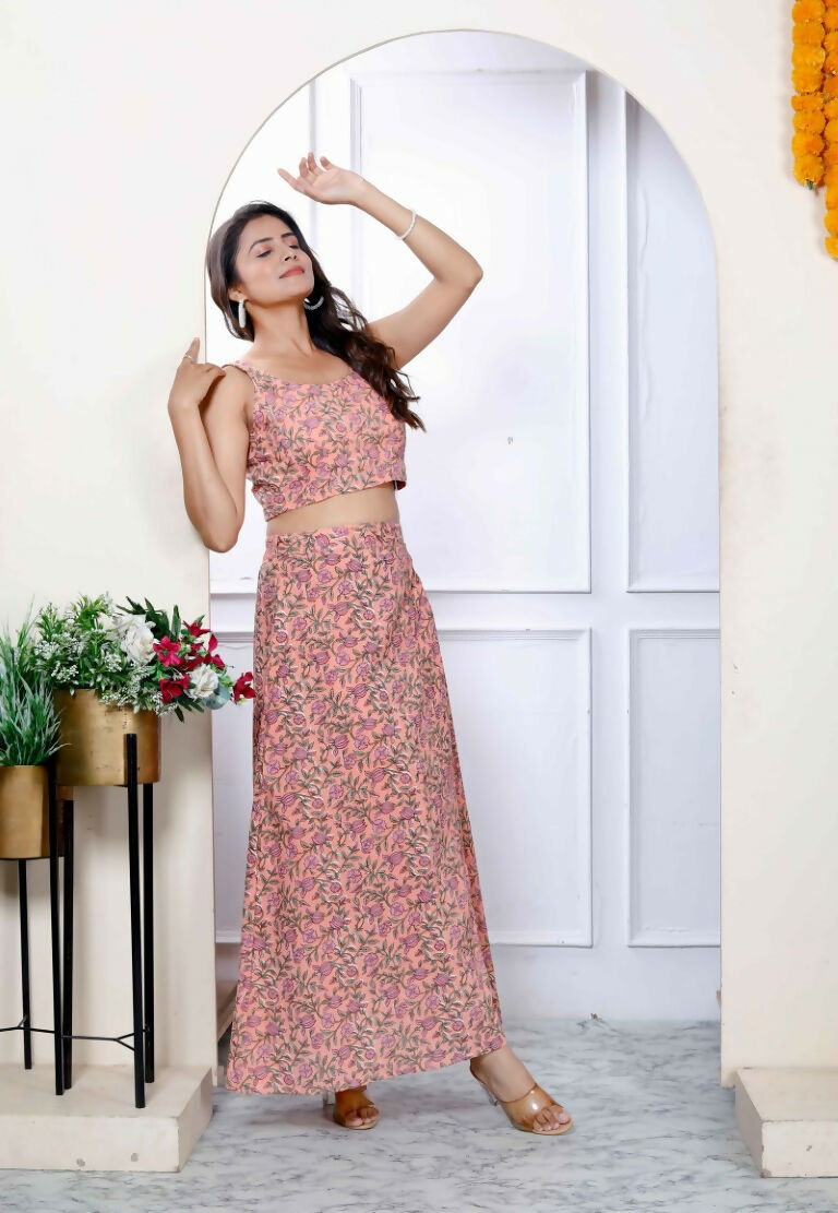 Miravan Women's Orange Floral Printed Crop Top And Skirt Co-Ord Set