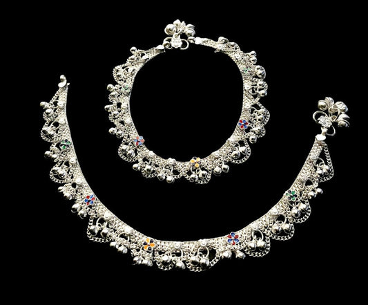 AanyaCentric Silver Plated White Metal Payal Indian Traditional Ethnic Fashion Imitation Jewellery Foot Chain