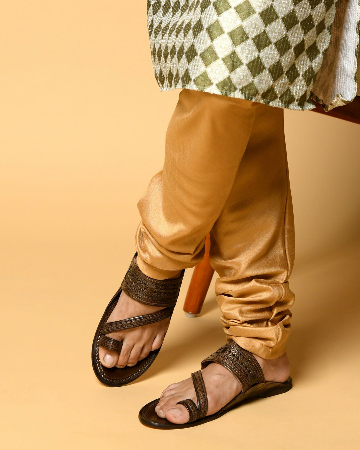 Stepsoft Men Brown Kolhapuri Leather Slippers – Ideal For Wedding & Ethnic Looks