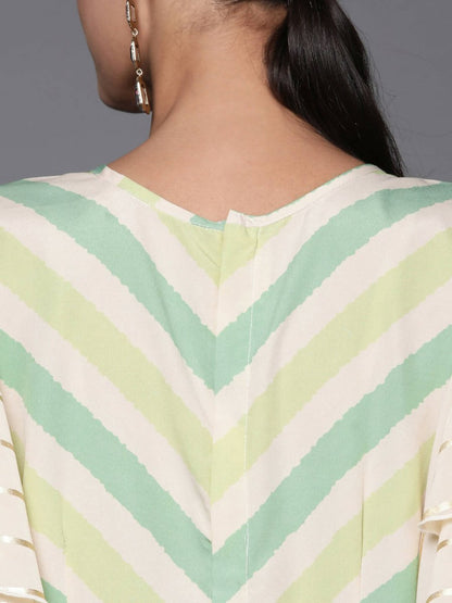 Ahalyaa Off White & Green Zig Zag Print Basic Jumpsuit