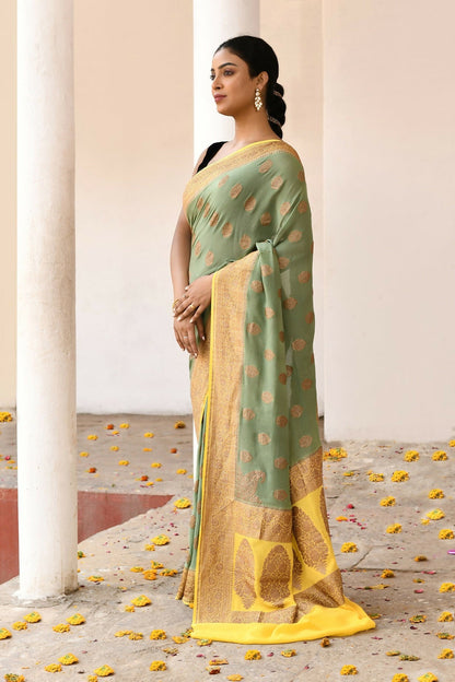 Joban Fashion Grass Green Crepe Chiffon Pure Handloom Banarasi Silk Saree