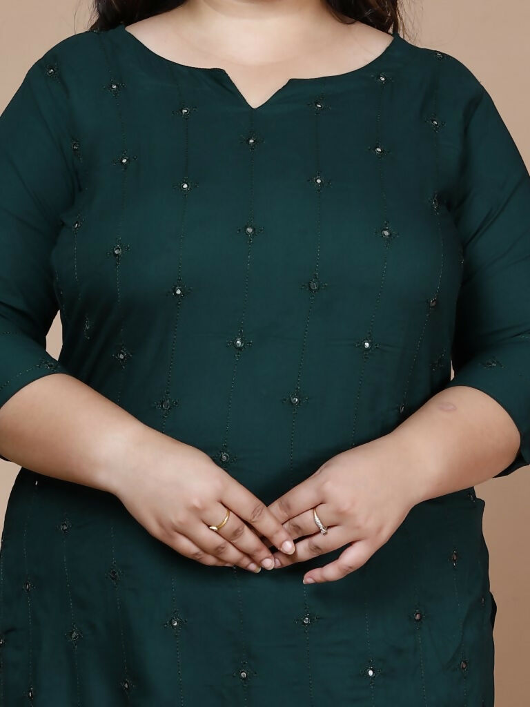 Miravan Women's Plus Size Green Embroidered Straight Kurti