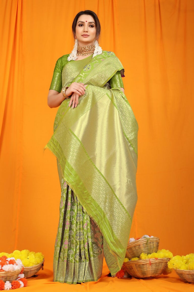Jyoti Fashion Women's Green Kanjivaram Silk Zari Woven Saree with Blouse