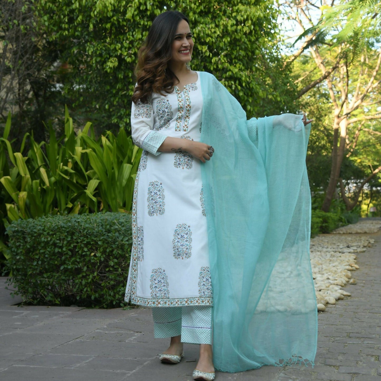 Vamika Poly Rayon Printed White & Sea Green Party Wear/Casual Wear/Office Wear Kurta Set/Suit