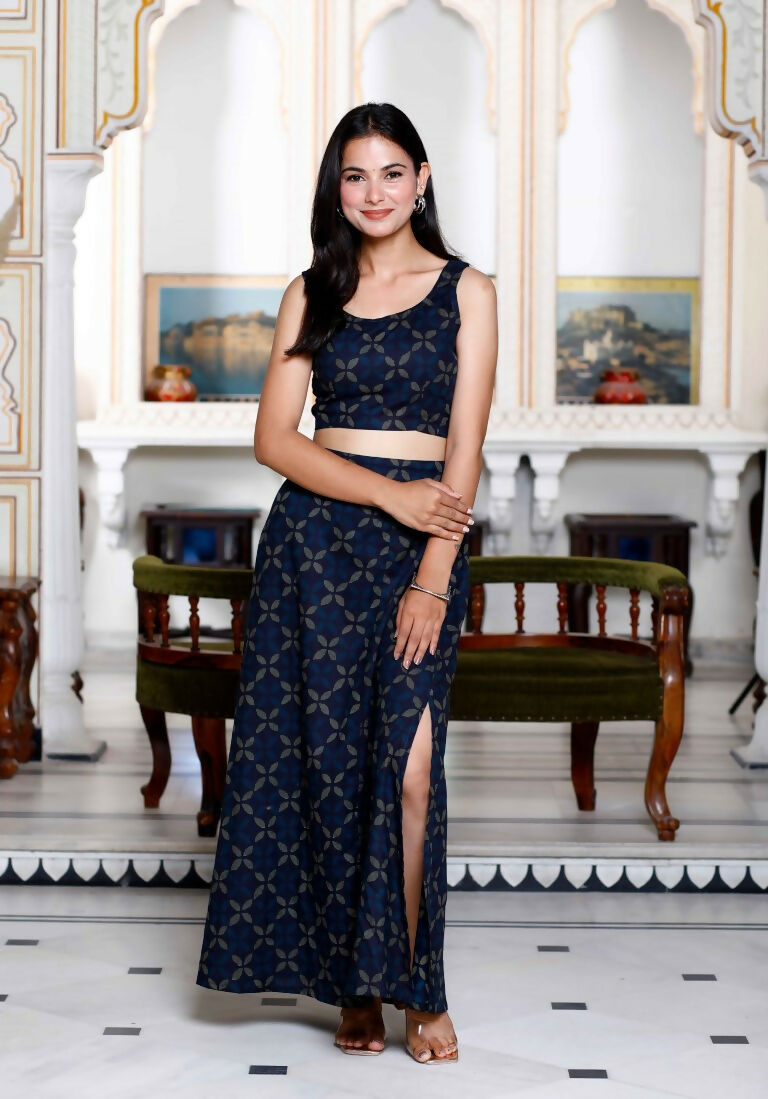 Miravan Women's Blue Abstract Print Crop Top And Side Slit A-Line Skirt Co-Ord Set