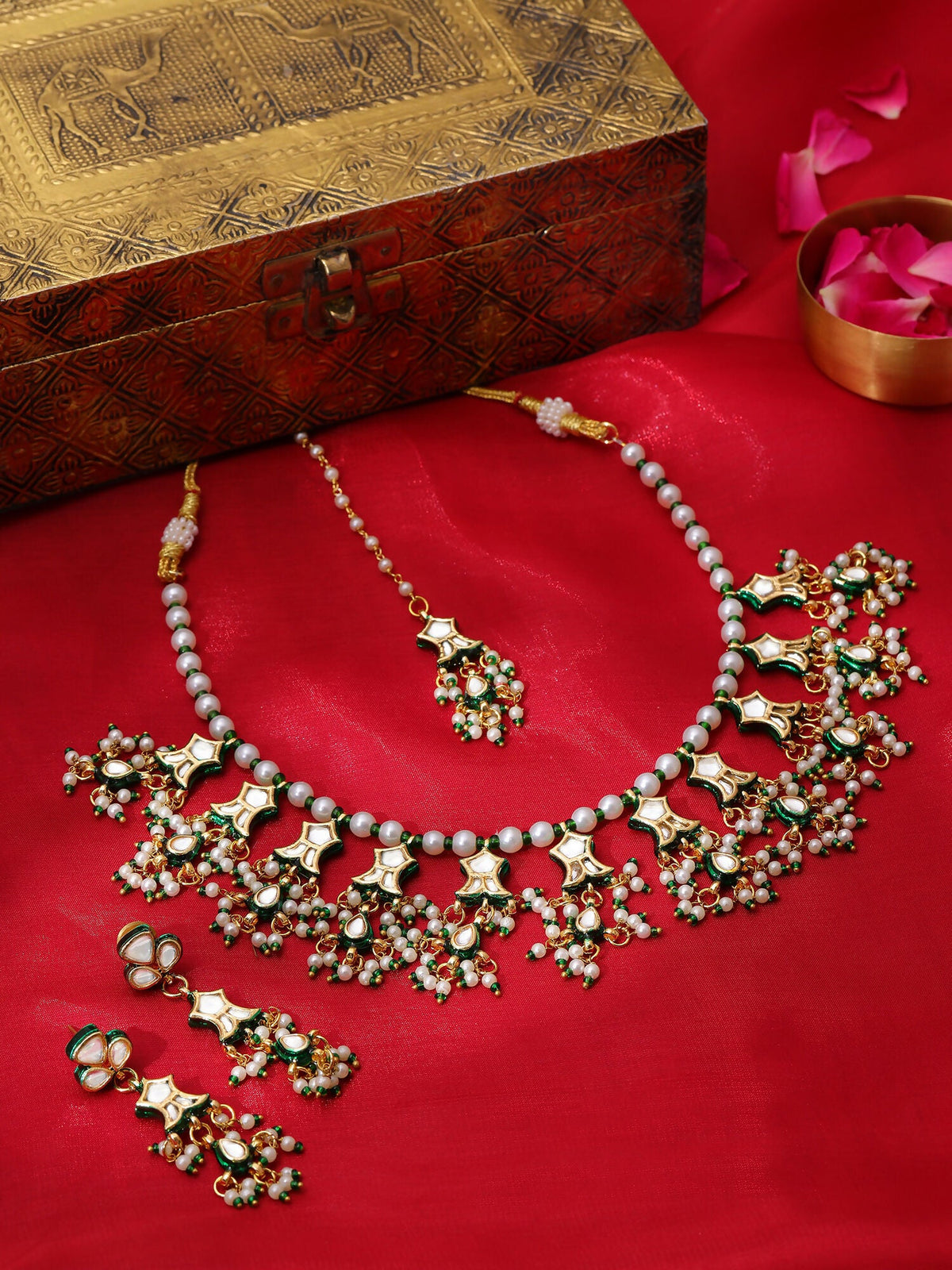 Ruby Raang Gold Polished Kundan Work Green Kundan Collar Necklace With Earrings & Maang Tikka
