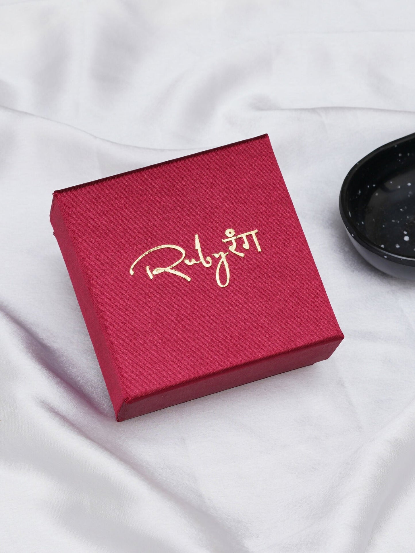 Golden Earrings (Gold) - Ruby Raang