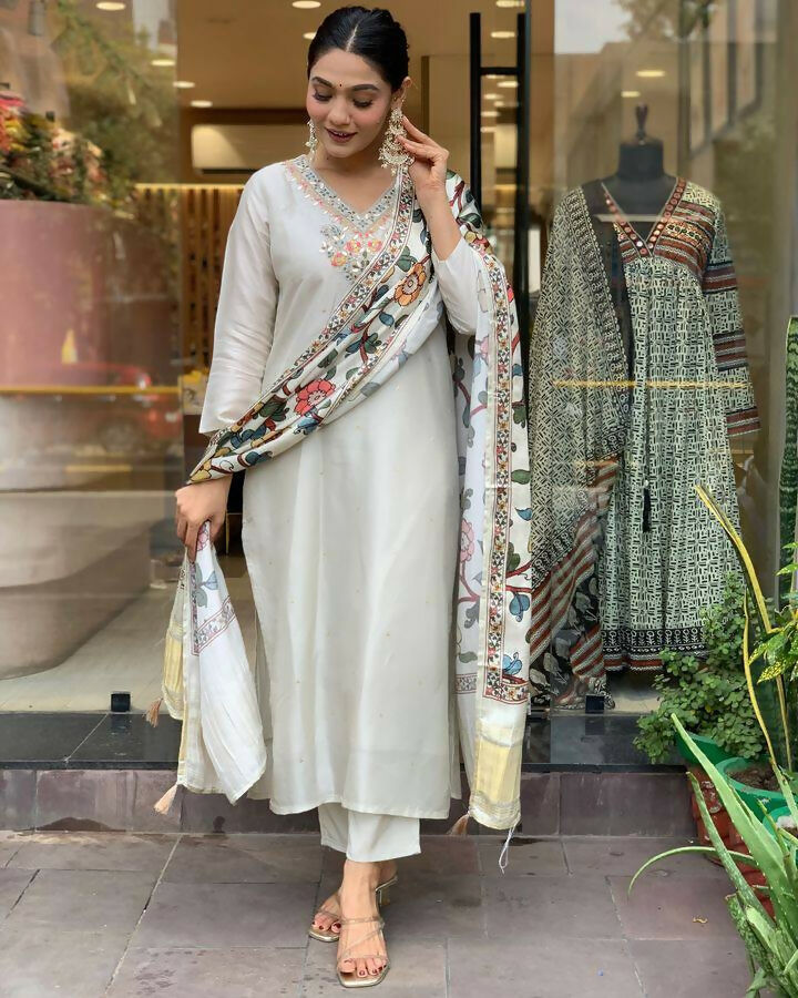 The52 Off White Women's Gorgeous Embroidered Viscose Chanderi Fabric Straight Kurta Pant with Dupatta Set