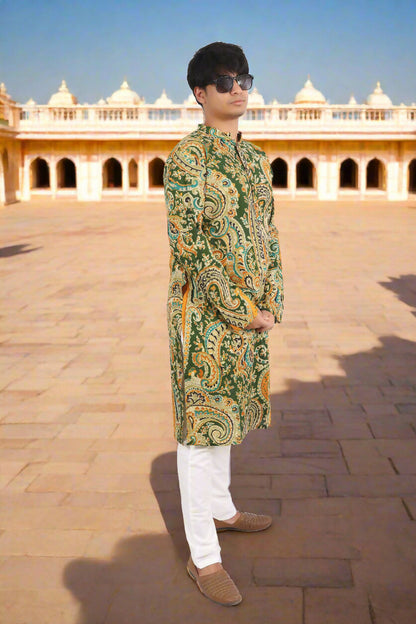 Souchii Men Green & Mustard Pure Cotton Paisley Printed Straight Kurta