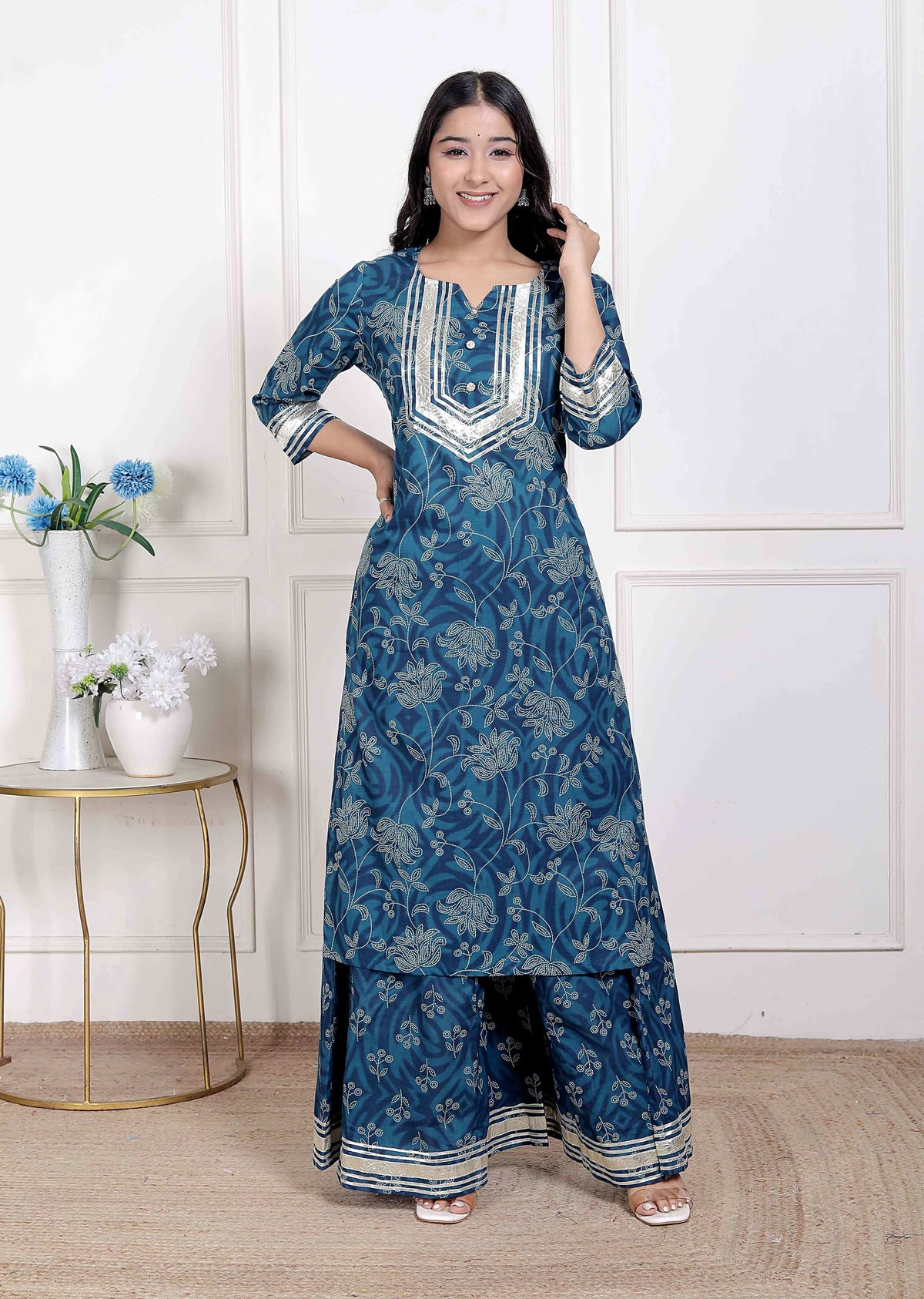 Miravan Women's Cotton Floral Printed V-Neck Kurta with Flared Palazzo
