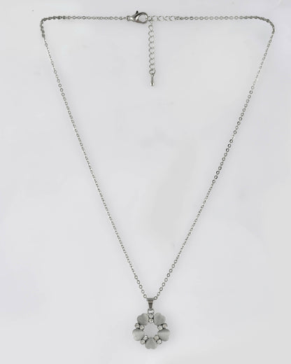 VOJ Women Beads Stainless Steel Sliver-Plated Chain with Heart-Shape Pendant