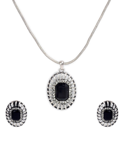 Silver-Plated Alloy Black Stone Pendant Necklace - The Pari