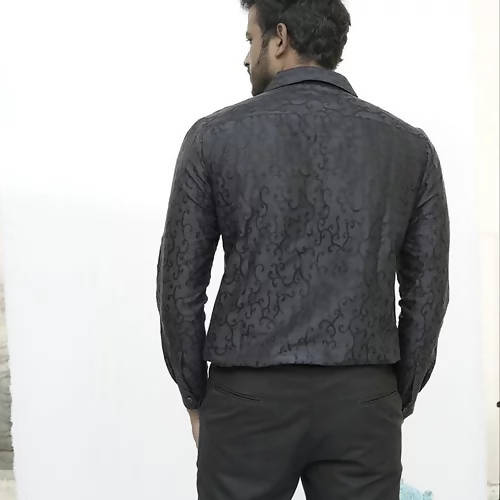 Diva Globe Black Lapel Collar Shirt