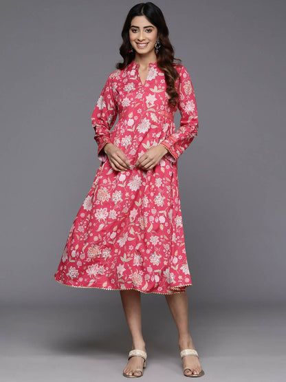 Ahalyaa Women's Traditional wear Dress - Pink