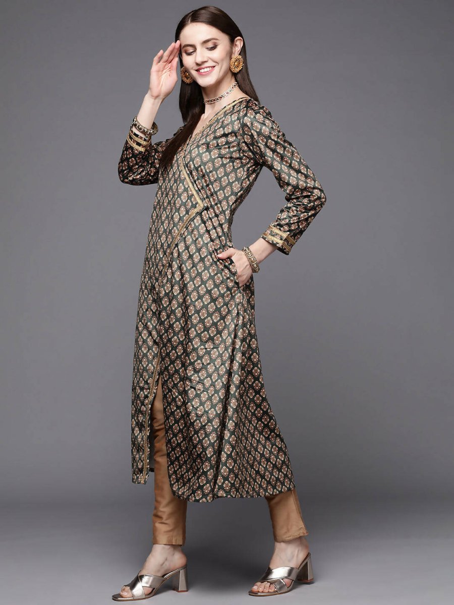 Ahalyaa Women Green & Cream-Coloured Floral Printed Velvet Kurta