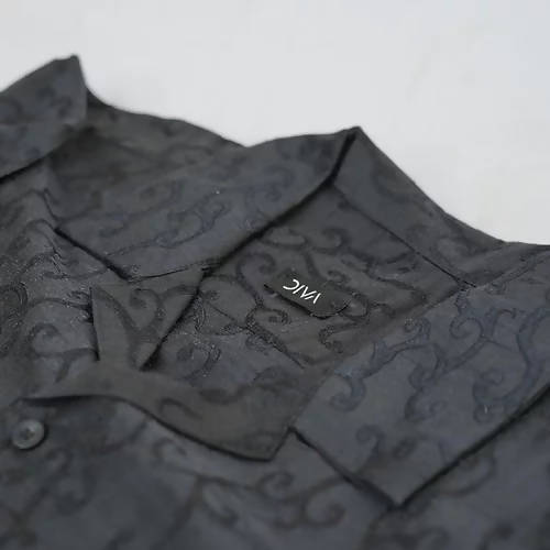 Diva Globe Black Lapel Collar Shirt