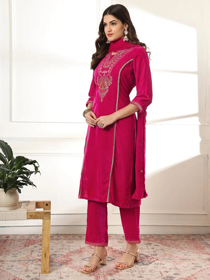 Yufta Velvet Pink Kurta Dupatta Set With Embroidery