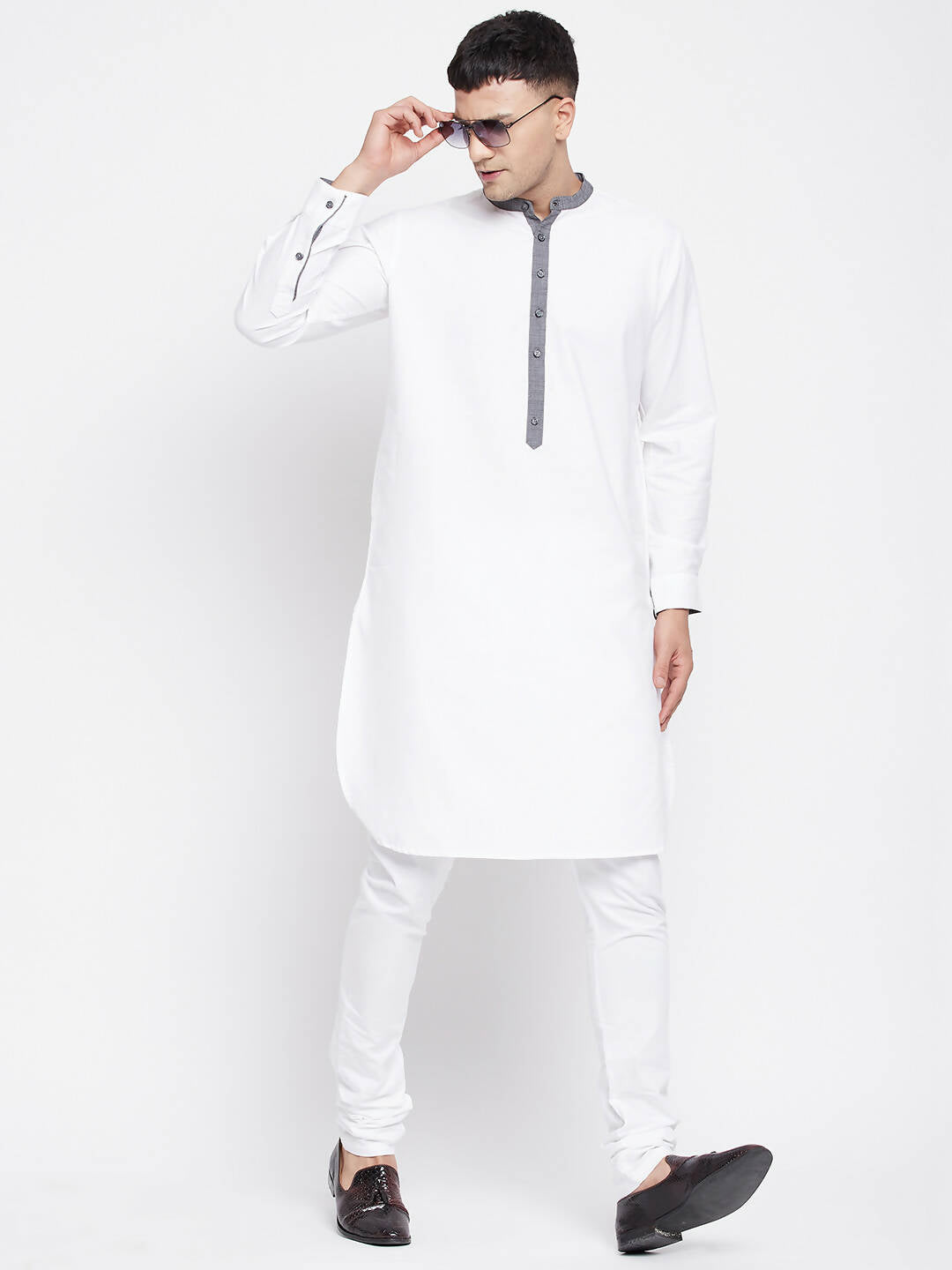 Even Apparels White Pure Cotton Men's Kurta With Contrast Collar And Placket