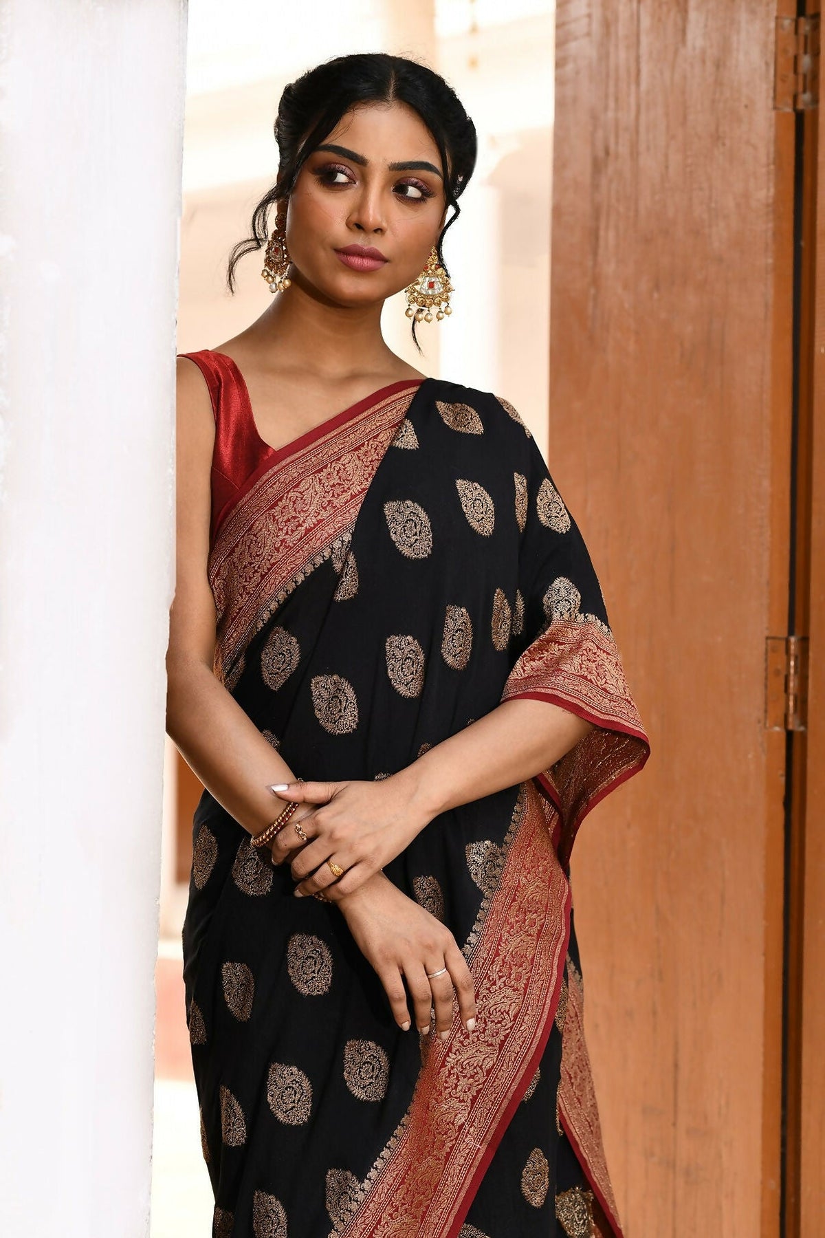 Joban Fashion Black Crepe Chiffon Pure Handloom Banarasi Silk Saree