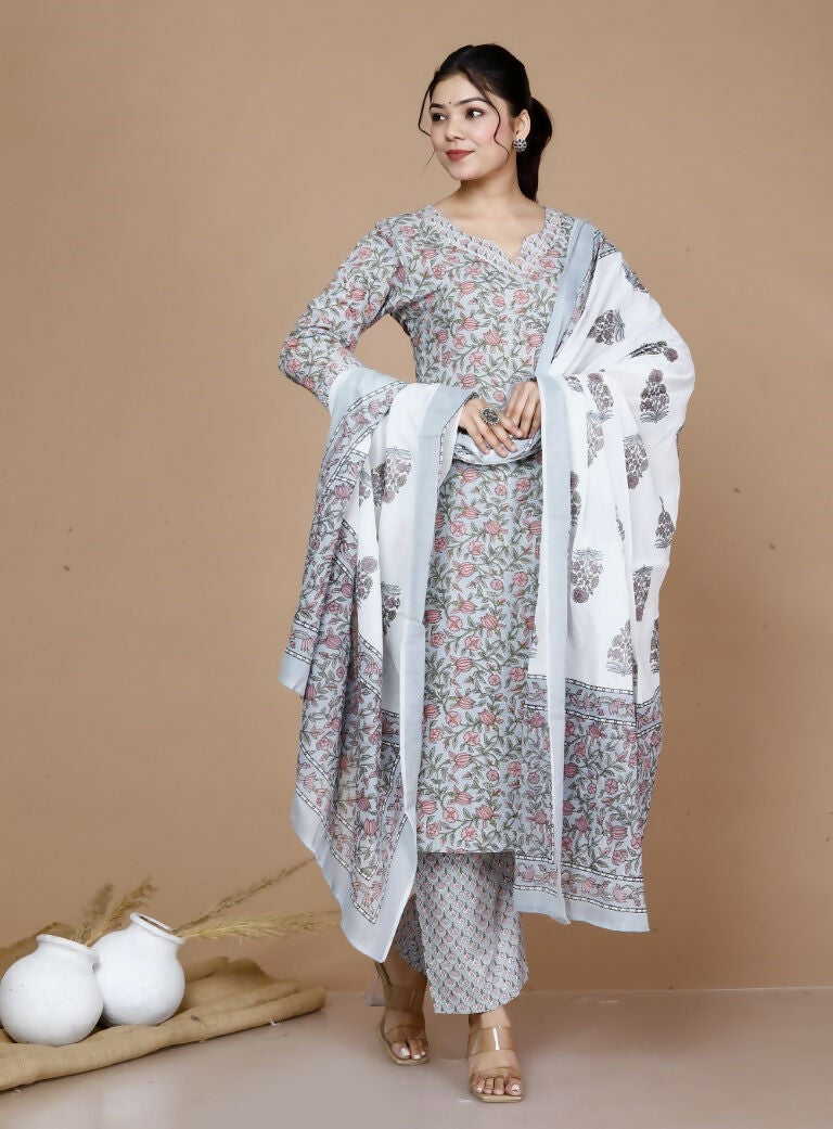 Miravan Women's Plus Size Blue Floral Printed Gota Patti Cotton Kurta With Palazzo