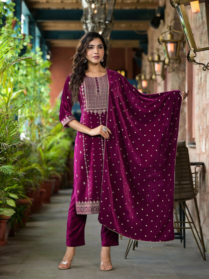 Juniper Women's Wine Ethnic Motif Printed Velvet Kurta Set With Lace