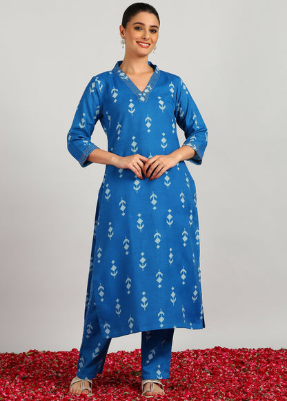 Aavyora Women's Blue Ikat Printed Ethnic Co-ord Set