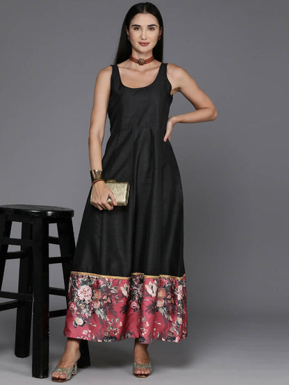 Ahalyaa Women's Traditional wear Ethnic Dress - Black